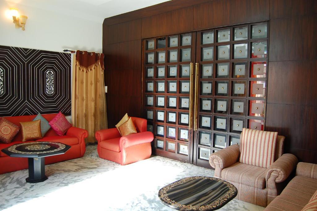 אגרה Sai Home Stay Bed & Breakfast- Near Tajmahal מראה חיצוני תמונה